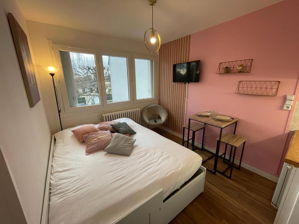 Rose, Studio Proche Centre Ville ก็อง ภายนอก รูปภาพ