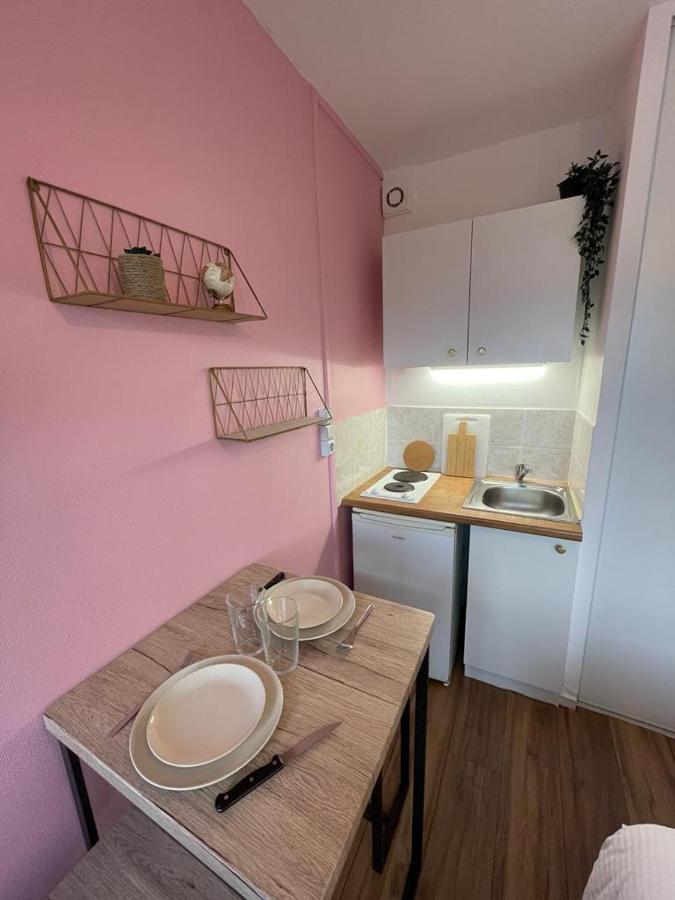 Rose, Studio Proche Centre Ville ก็อง ภายนอก รูปภาพ